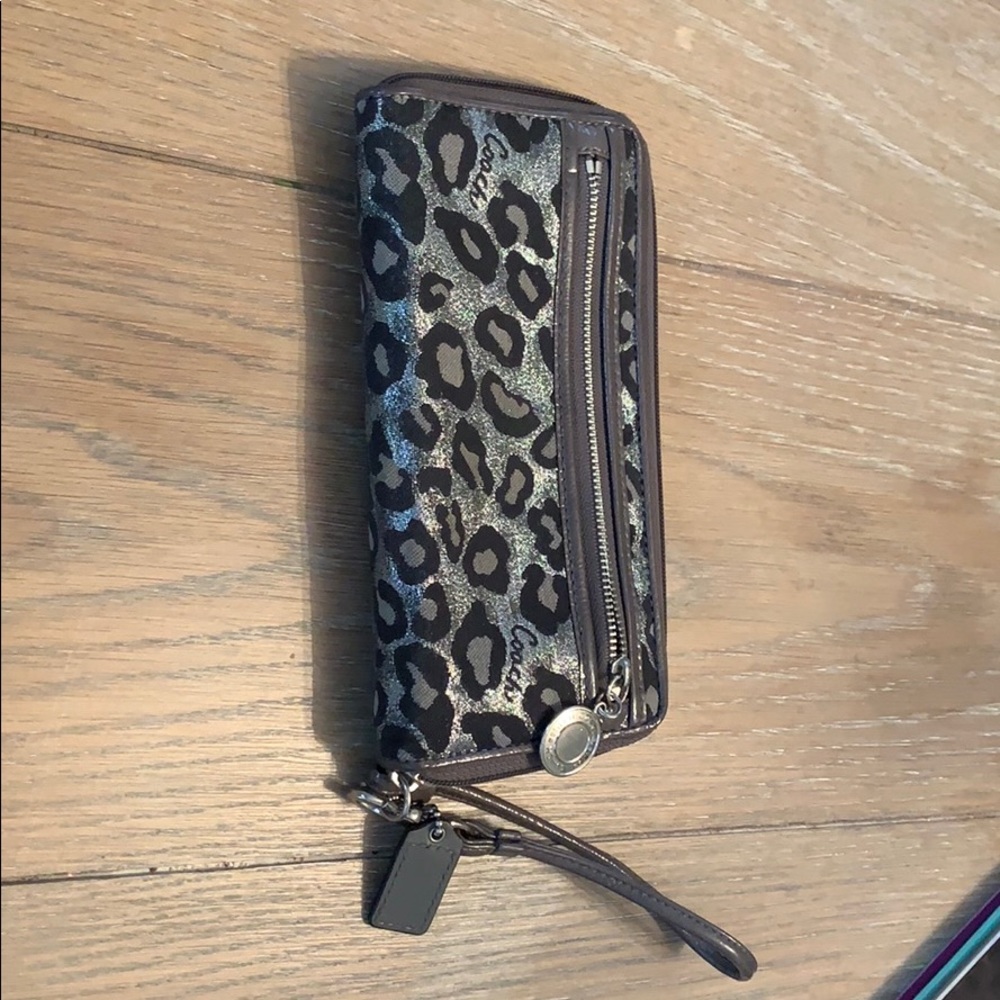 Coach wristlet wallet